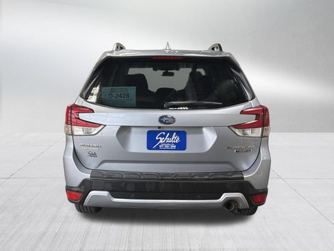 Used 2021 Subaru Forester Touring AWD/4WD image 6