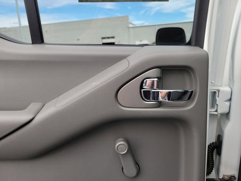 Certified 2019 Nissan Frontier S image 12