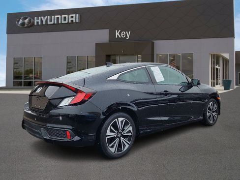 Used 2017 Honda Civic EX-T image 4