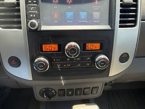Used 2019 Nissan Frontier SV w/ Value Truck Package AWD/4WD image 4