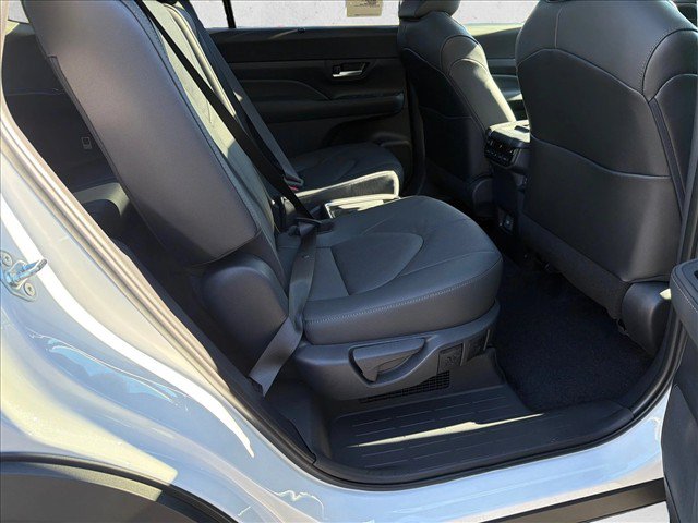 New 2026 Toyota Grand Highlander AWD Hybrid image 15