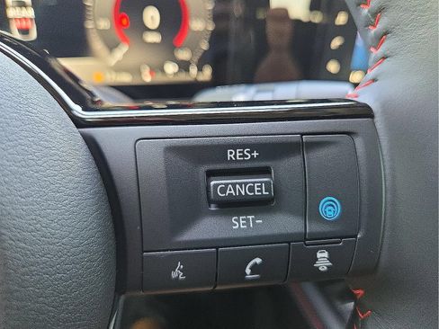 Used 2025 Nissan Kicks SR w/ Illumination Package AWD/4WD image 18