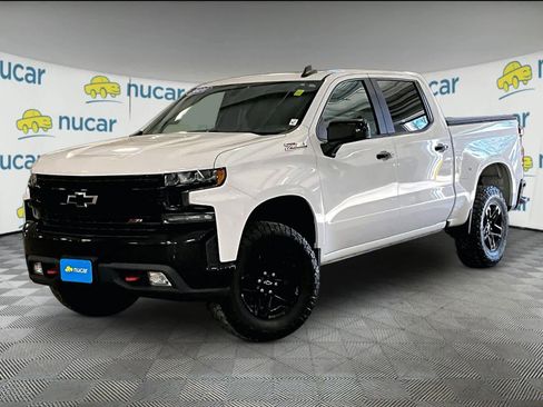 Used 2020 Chevrolet Silverado 1500 LT Trail Boss image 3