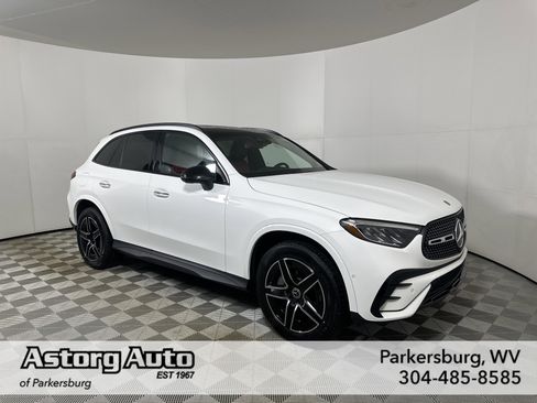 Used 2024 Mercedes-Benz GLC 300 4MATIC image 1