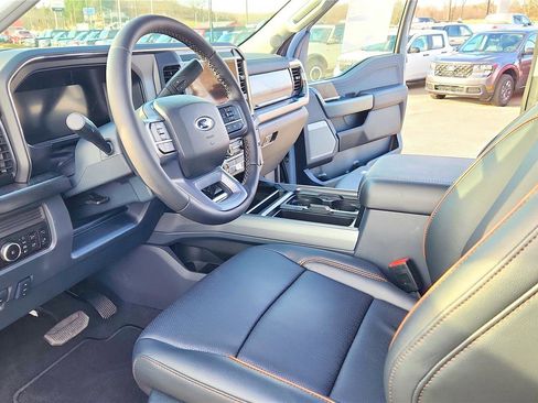 New 2026 Ford F250 Lariat w/ Black Appearance Package image 16