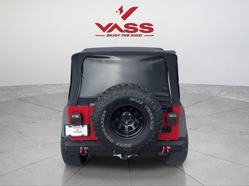 Used 2005 Jeep Wrangler X w/ Rocky Mountain Edition Group AWD/4WD image 4