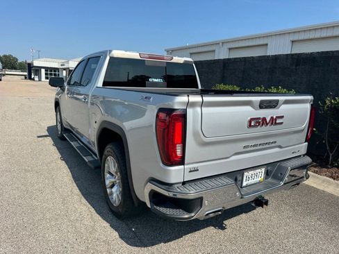 Used 2021 GMC Sierra 1500 SLT w/ SLT Premium Plus Package AWD/4WD image 10