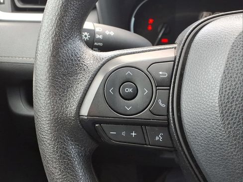 Used 2024 Toyota RAV4 XLE FWD image 23