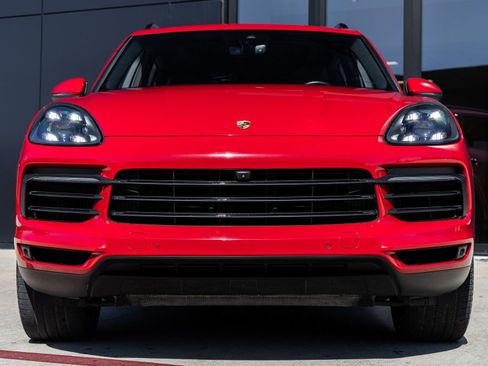 Certified 2021 Porsche Cayenne image 8