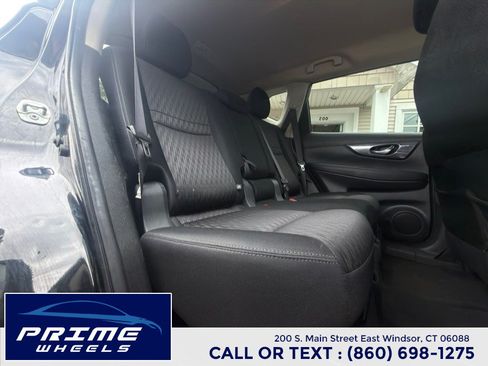 Used 2018 Nissan Rogue SV AWD/4WD image 14