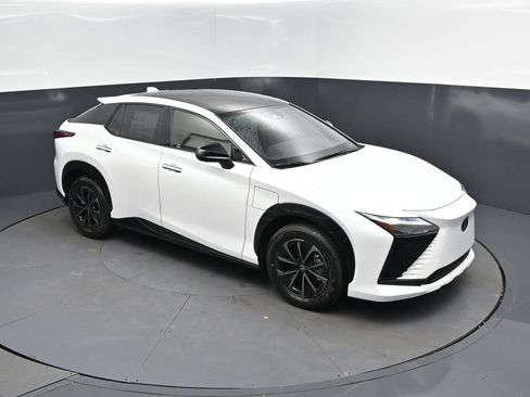 New 2026 Lexus RZ 350e 2WD image 30