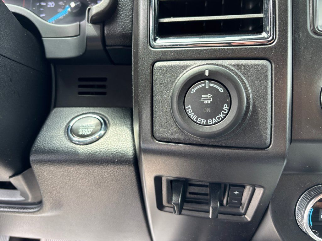 Used 2021 Ford Expedition Limited AWD/4WD image 28