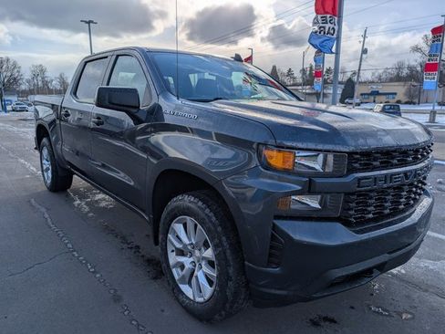 Used 2021 Chevrolet Silverado 1500 Custom w/ Safety Confidence Package image 7