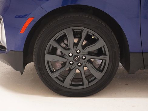 Used 2023 Chevrolet Equinox RS w/ RS Leather Package image 12