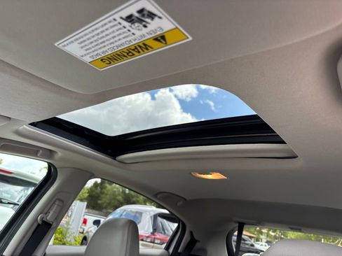 Used 2016 Honda HR-V EX-L image 11