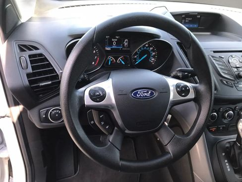 Used 2016 Ford Escape SE FWD image 17