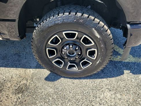 Used 2024 Ford F350 Platinum AWD/4WD image 7