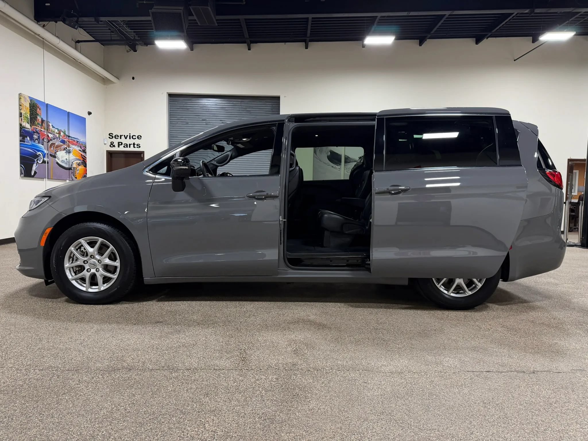 Used 2025 Chrysler Pacifica Select FWD image 22