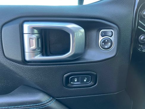 Used 2023 Jeep Wrangler Unlimited Rubicon 4xe w/ Cold Weather Group AWD/4WD image 27
