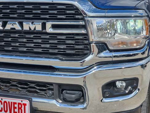 Used 2024 RAM 2500 Big Horn w/ Level 2 Equipment Group AWD/4WD image 8