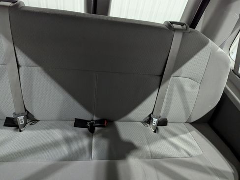 Used 2010 Ford E-350 and Econoline 350 XL RWD image 11