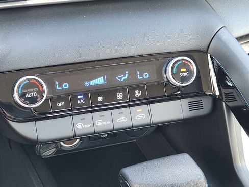 New 2025 Hyundai Elantra Blue image 16