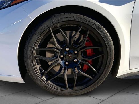 Used 2024 Chevrolet Corvette Z06 image 9
