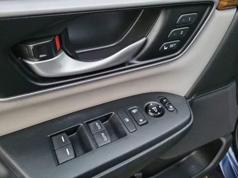 Used 2017 Honda CR-V EX-L image 20