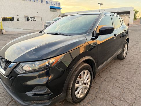 Used 2020 Nissan Rogue Sport S w/ Appearance Package FWD image 10