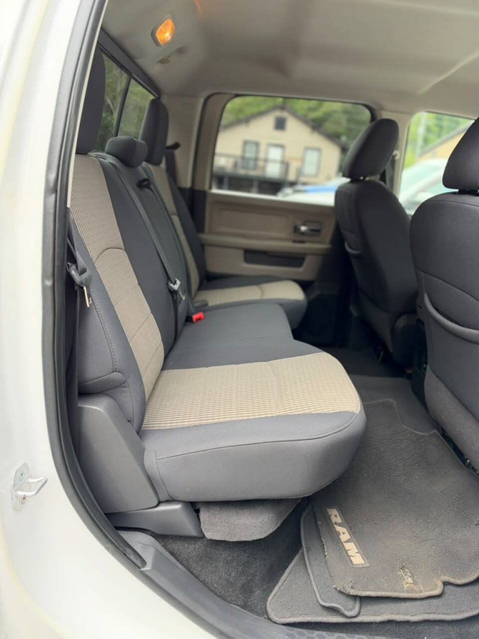Used 2011 RAM 1500 Lone Star RWD image 13