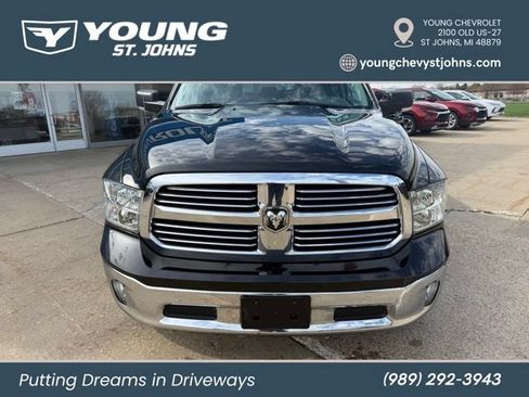 Used 2018 RAM 1500 Classic SLT w/ SLT Plus D←cor Group AWD/4WD image 8