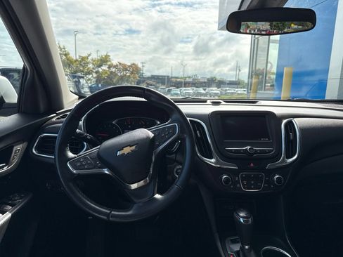 Used 2020 Chevrolet Equinox LT AWD/4WD image 2