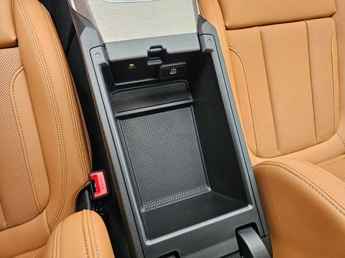 New 2026 BMW 330i xDrive Sedan w/ M Sport Package image 25