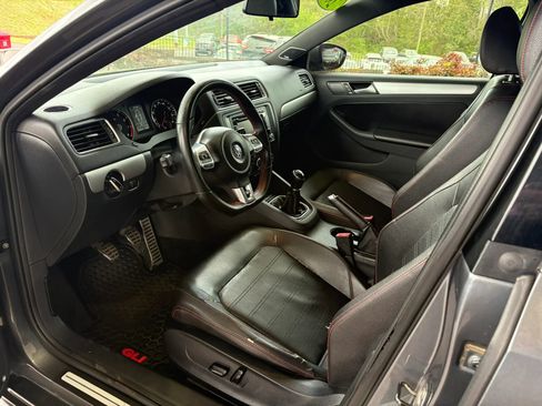 Used 2014 Volkswagen Jetta GLI image 7