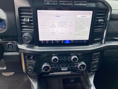 Used 2024 Ford F250 Lariat w/ Lariat Ultimate Package image 11