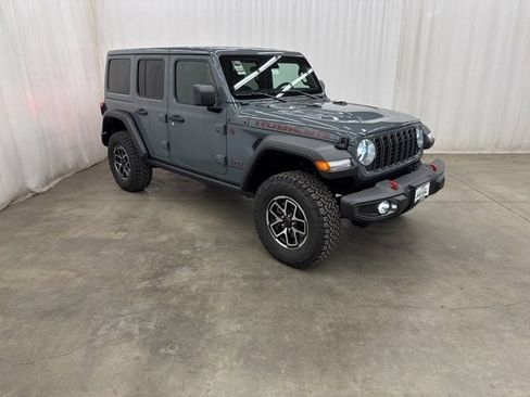 Used 2025 Jeep Wrangler Unlimited Rubicon image 1