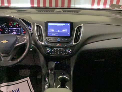 Used 2022 Chevrolet Equinox LT AWD/4WD image 13