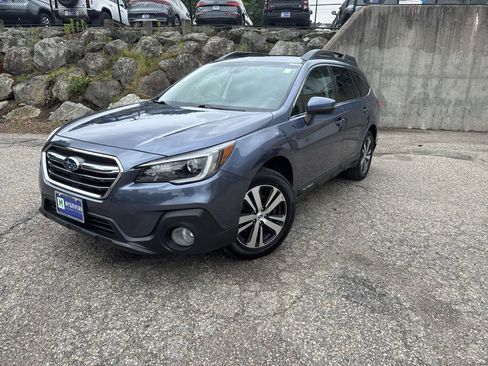Used 2018 Subaru Outback 2.5i Limited AWD/4WD image 1