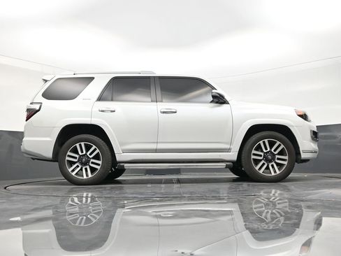 Used 2024 Toyota 4Runner Limited image 25