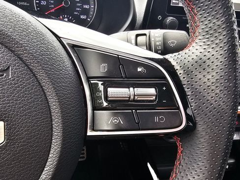 Used 2022 Kia Forte GT image 21