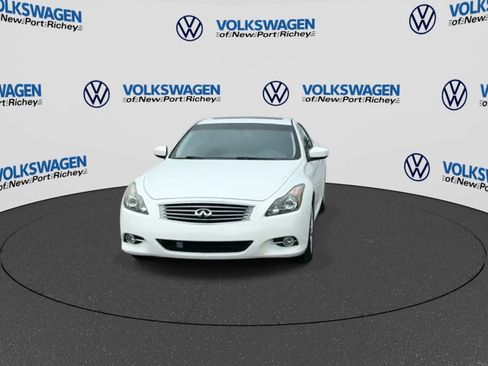 Used 2014 INFINITI Q60 Journey w/ Premium Package RWD image 3