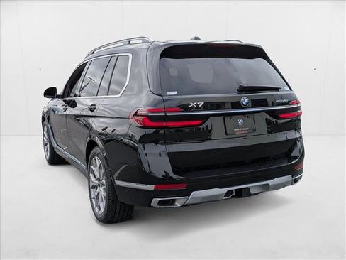 Used 2026 BMW X7 xDrive40i image 8