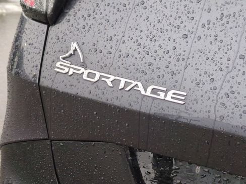 Used 2026 Kia Sportage SX image 12