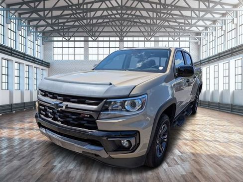 Used 2021 Chevrolet Colorado Z71 w/ Safety Package RWD image 8
