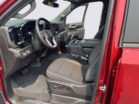 New 2024 GMC Sierra 1500 Elevation image 24