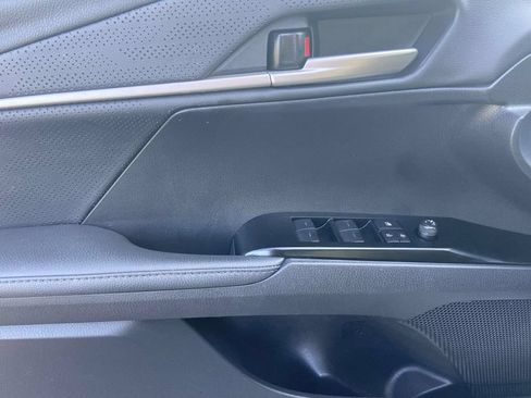 Used 2025 Toyota Camry XSE FWD image 19