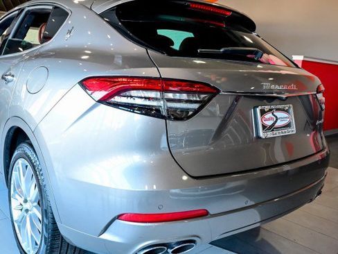 Used 2022 Maserati Levante GT image 13