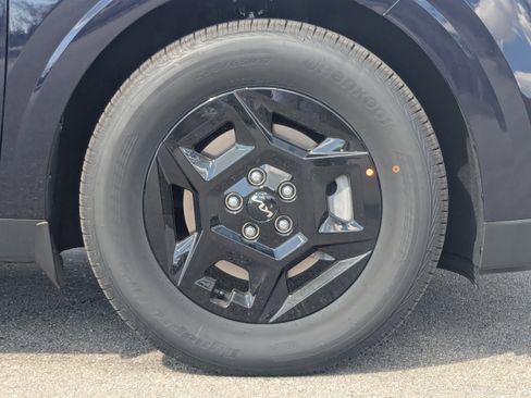 New 2026 Kia Carnival LXS image 11