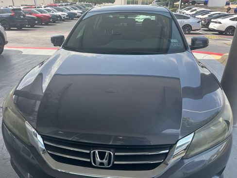 Used 2015 Honda Accord EX image 2