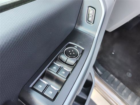 Used 2023 Ford F150 XLT image 16